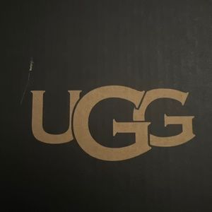 UGG